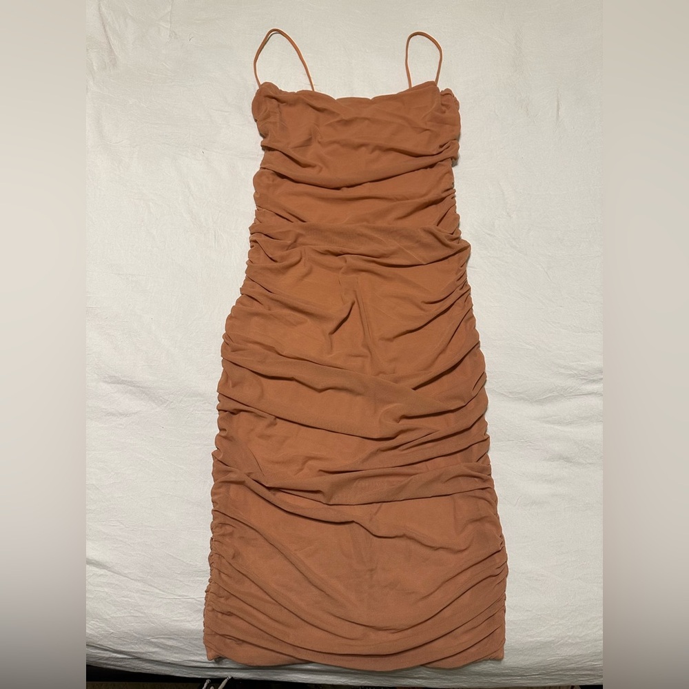 Oh Polly - Mauve/Blush Midi Ruched Dress - Picture 2 of 6